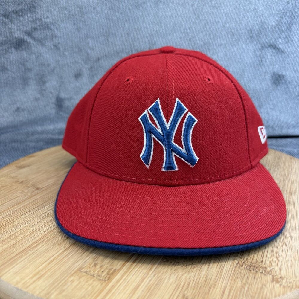 New York Yankees Vtg Hat Cap Fitted Mens 7 1/8 Red MLB Baseball Wool USA New Era